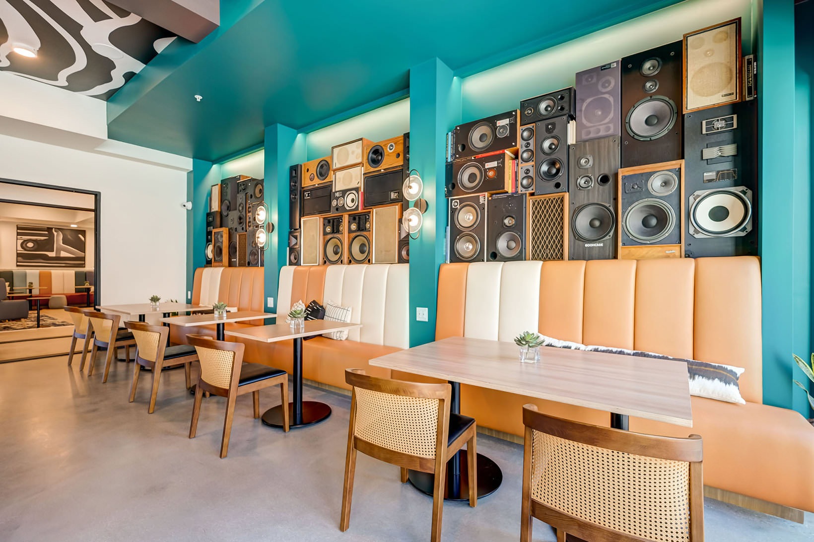 Thoughtful details to elevate your lifestyle table and chairs in clubhouse